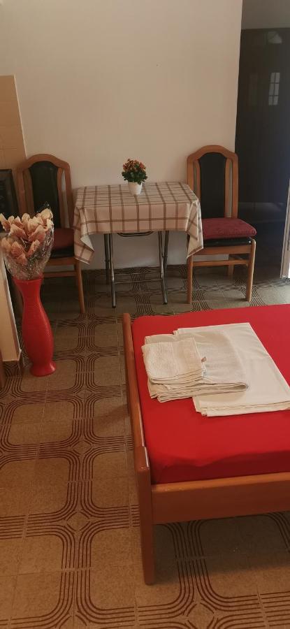 Sobe I Apartmani Marovic Petrovac Extérieur photo