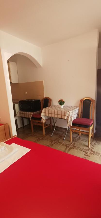 Sobe I Apartmani Marovic Petrovac Extérieur photo
