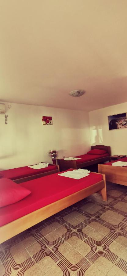 Sobe I Apartmani Marovic Petrovac Extérieur photo