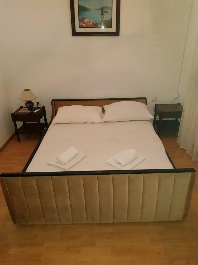 Sobe I Apartmani Marovic Petrovac Extérieur photo